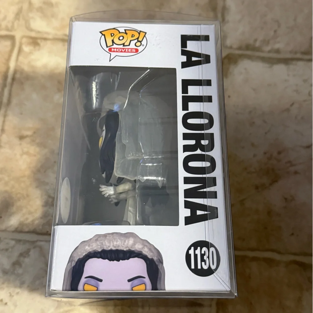 Funko La Llorona Chase Figure - Picture 2 of 6